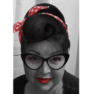 Meet your Posher, Sandra